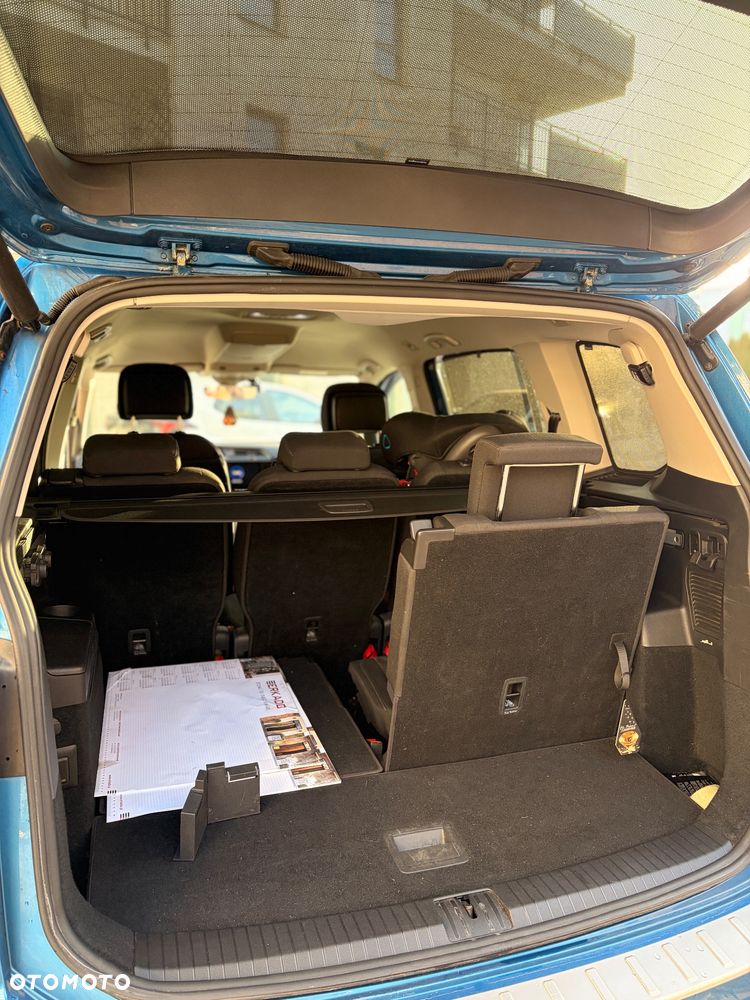 Volkswagen Touran - 13