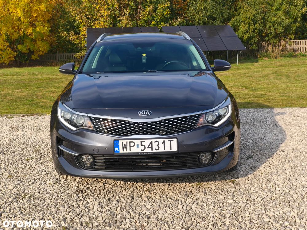 Kia Optima - 11