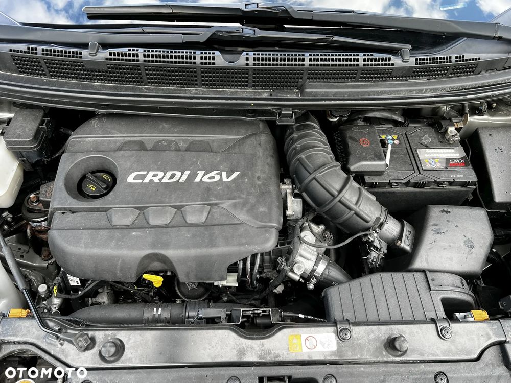 Kia Carens 1.7 CRDi XL 7os - 29