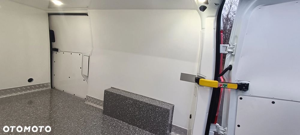 Ford Transit Custom L2H1 - 12