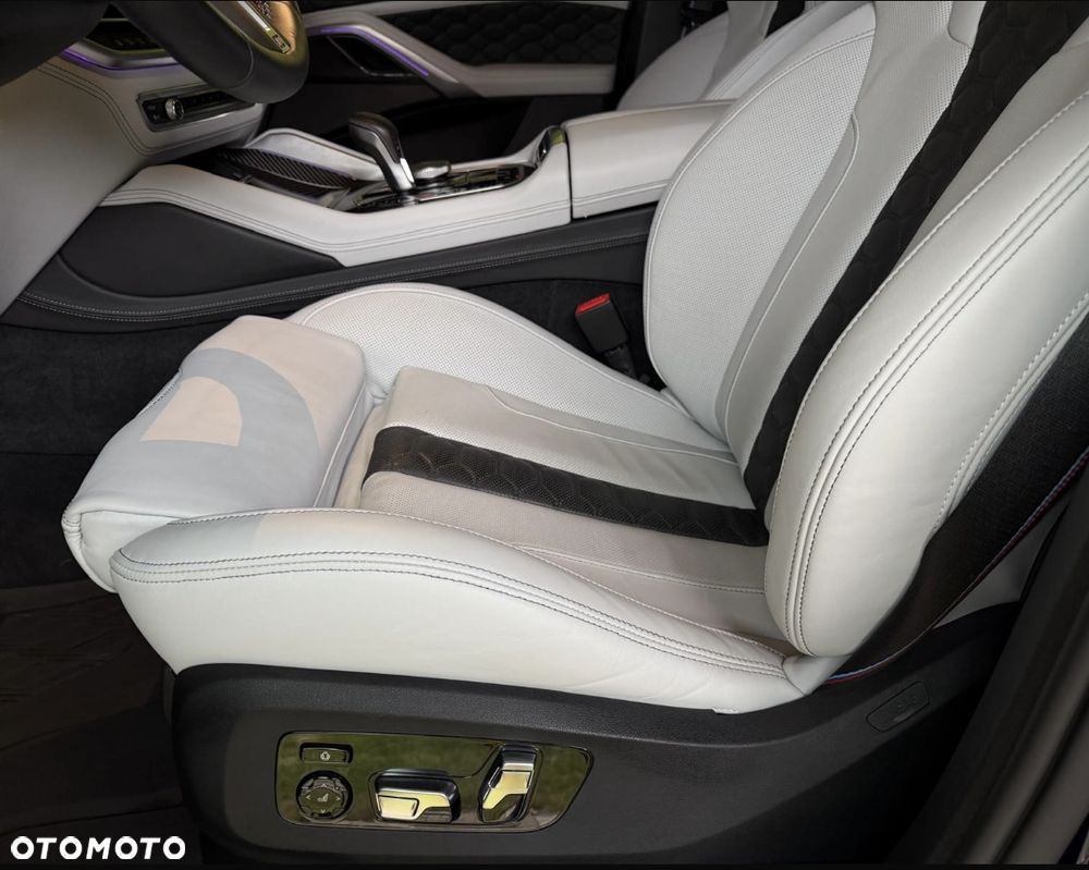 BMW X6M - 14