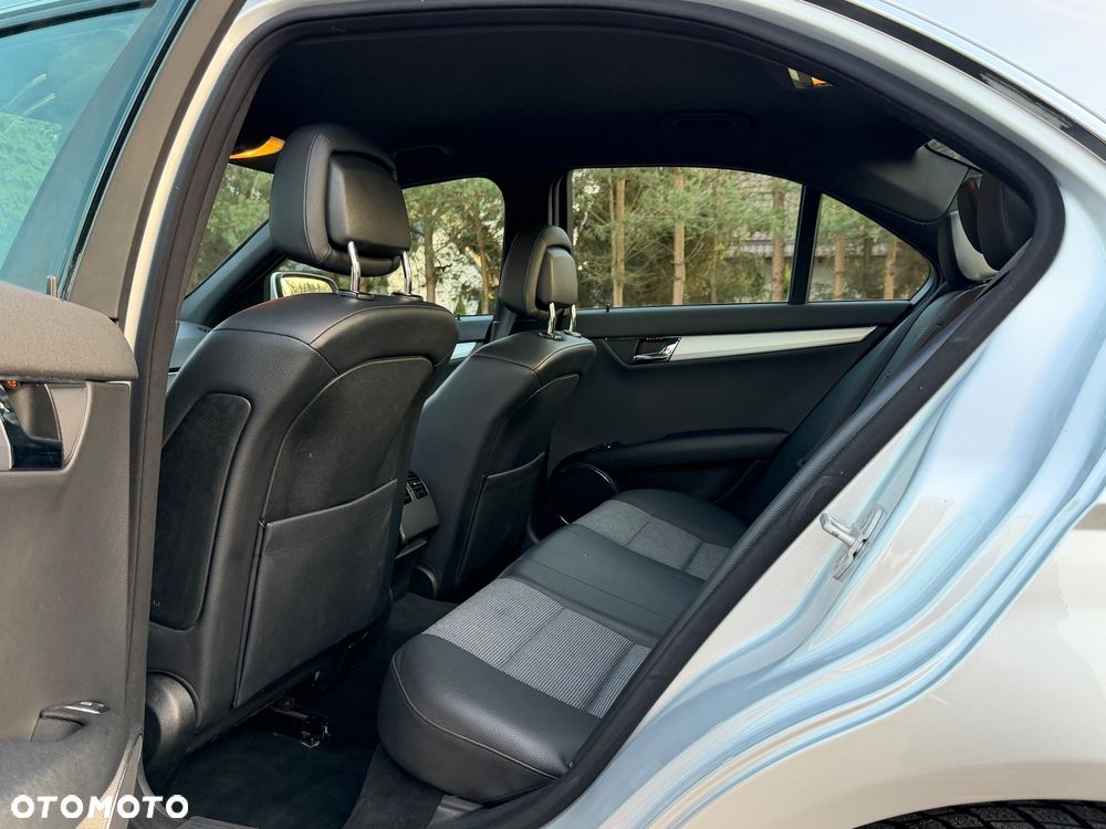 Mercedes-Benz Klasa C - 22