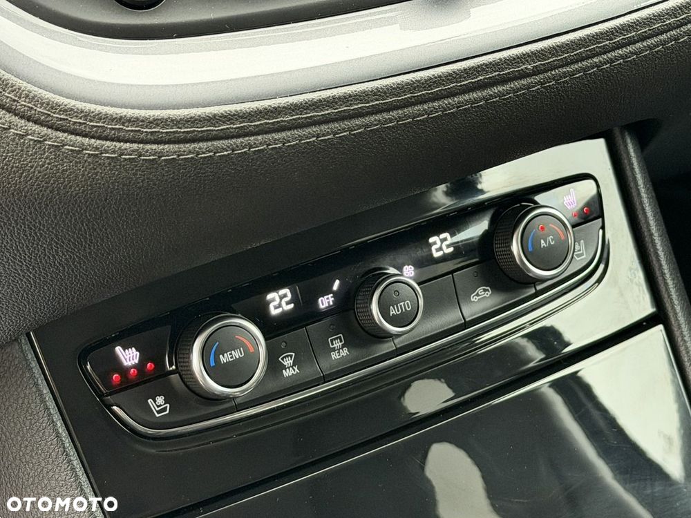 Opel Grandland X 1.6 DStart/Stop Automatik Business INNOVATION - 28