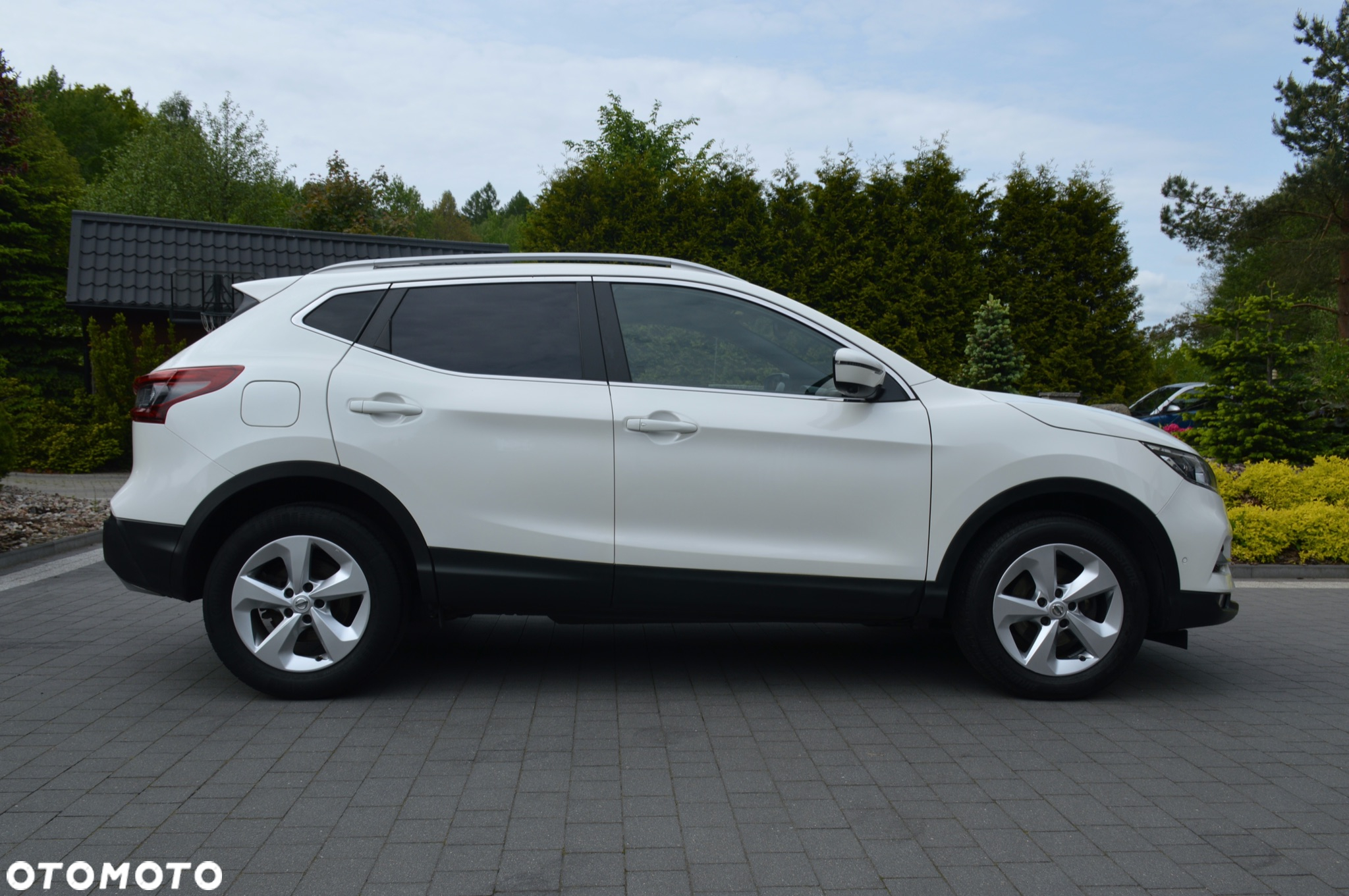 Nissan Qashqai 1.3 DIG-T DCT TEKNA+ - 9