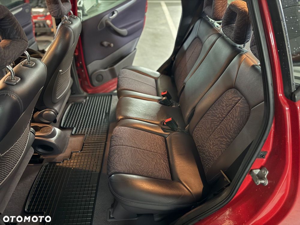 Mercedes-Benz Klasa A 160 Avantgarde - 6