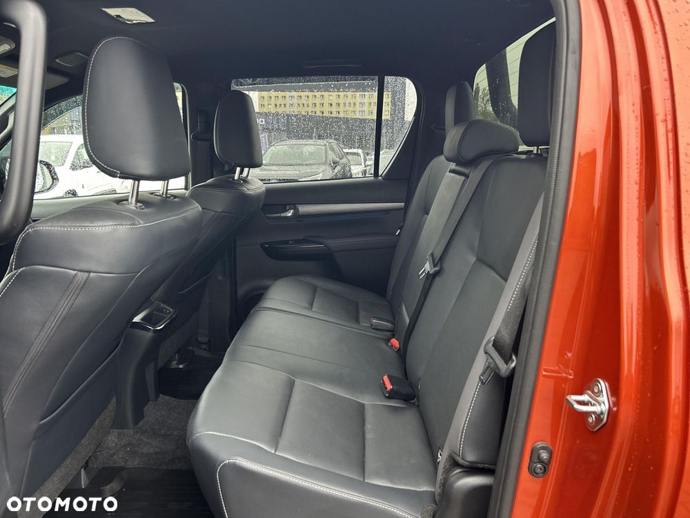 Toyota Hilux 2.8 D-4D Double Cab Invincible 4x4 - 24