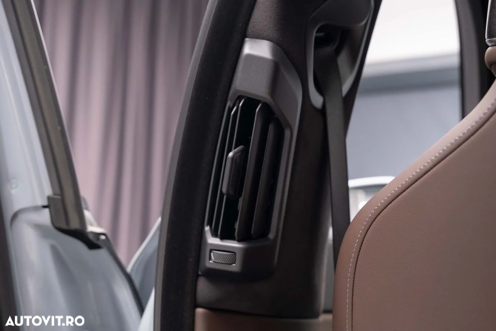 BMW Seria 7 - 35