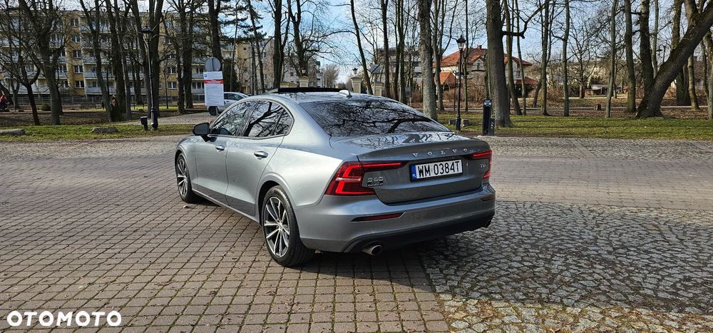 Volvo S60 T6 AWD Momentum Pro - 20
