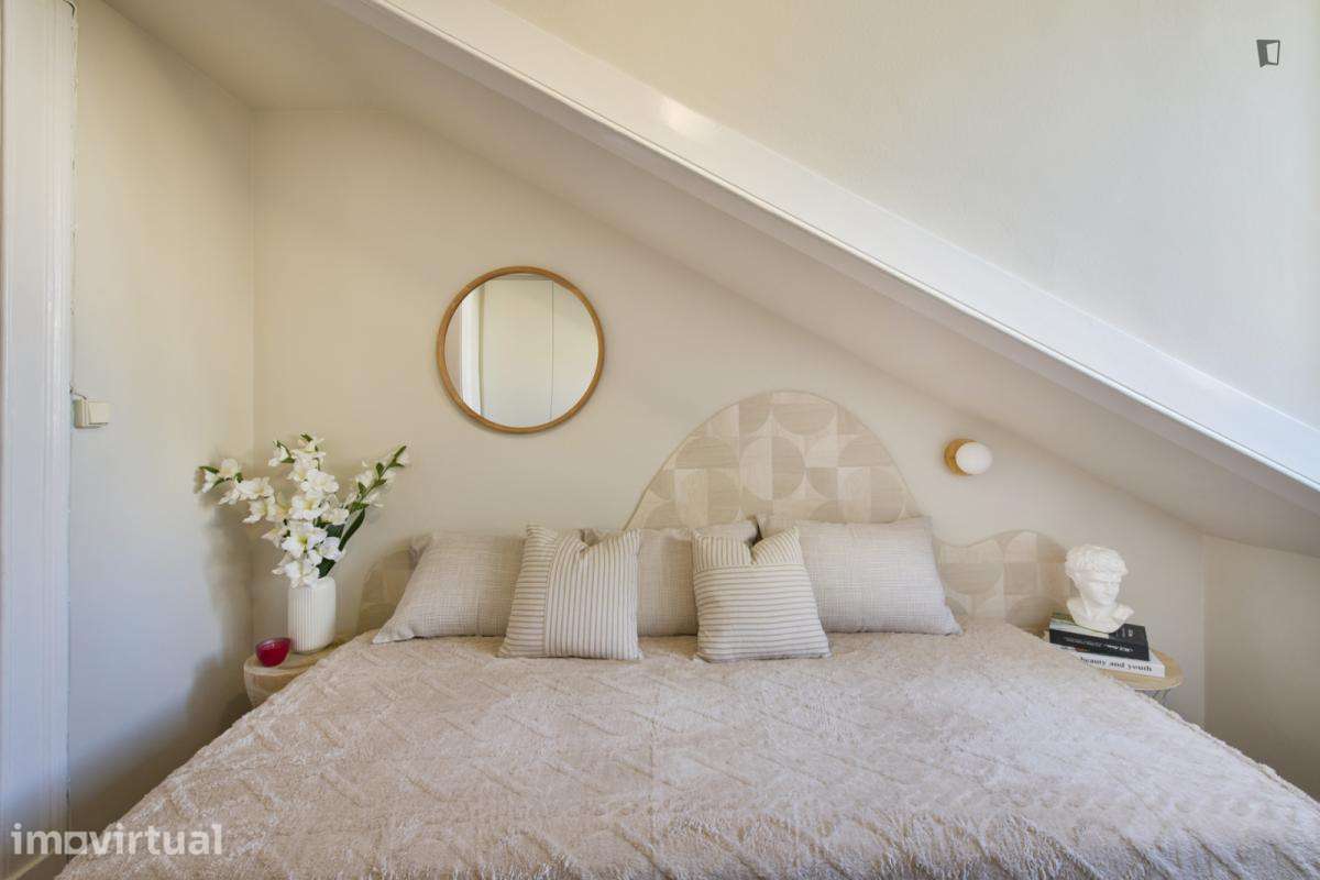Quarto - localizado em Santos Lisbon - Grande imagem: 5/23
