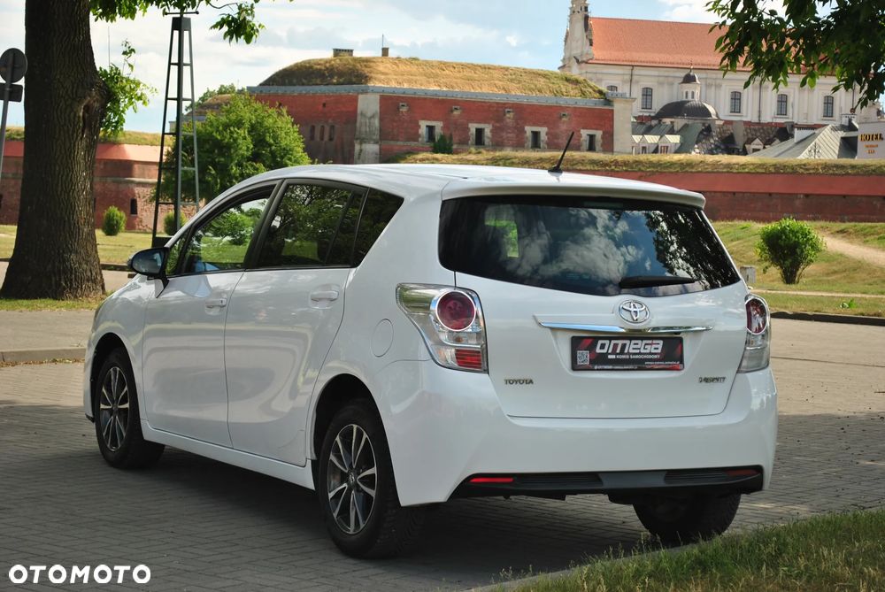 Toyota Verso - 16