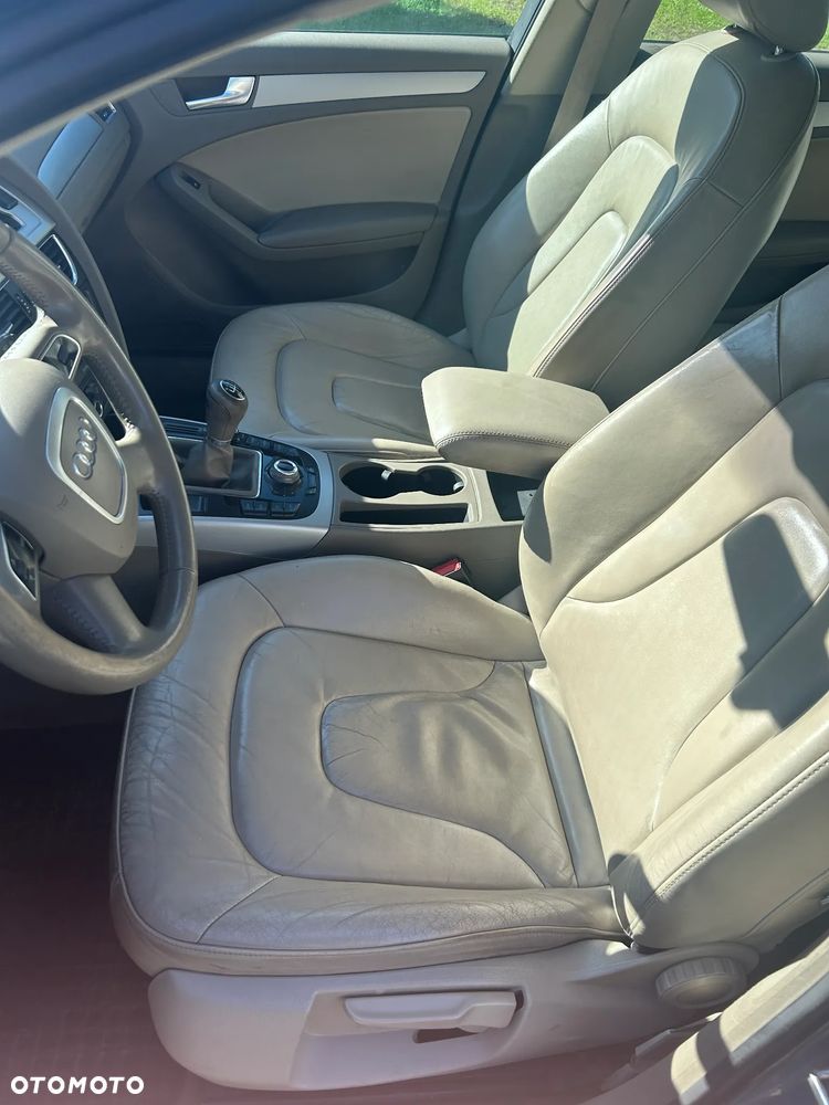 Audi A4 Avant 2.0 TDI - 10