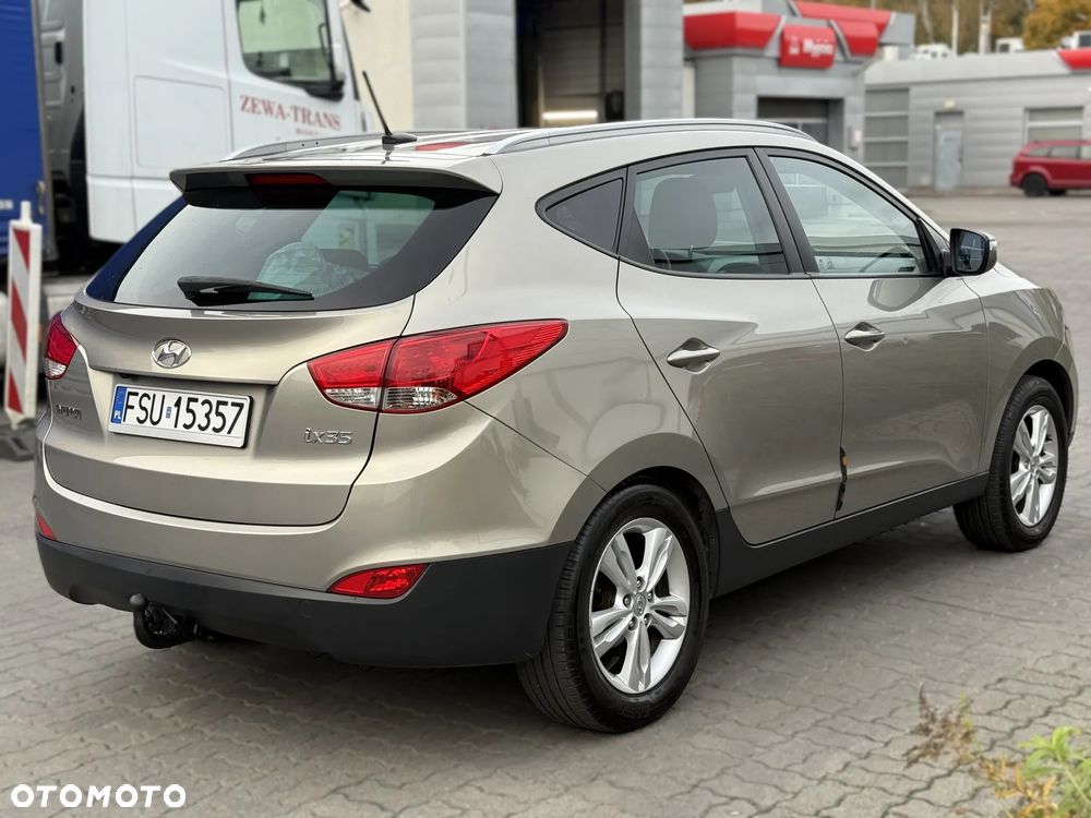 Hyundai ix35 - 12