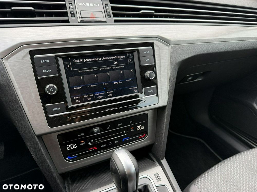 Volkswagen Passat - 8