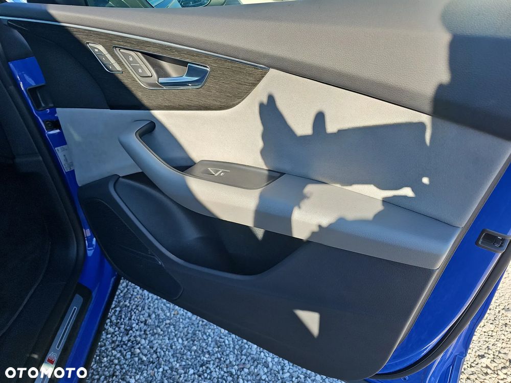 Audi Q8 50 TDI mHEV Quattro Tiptronic - 22