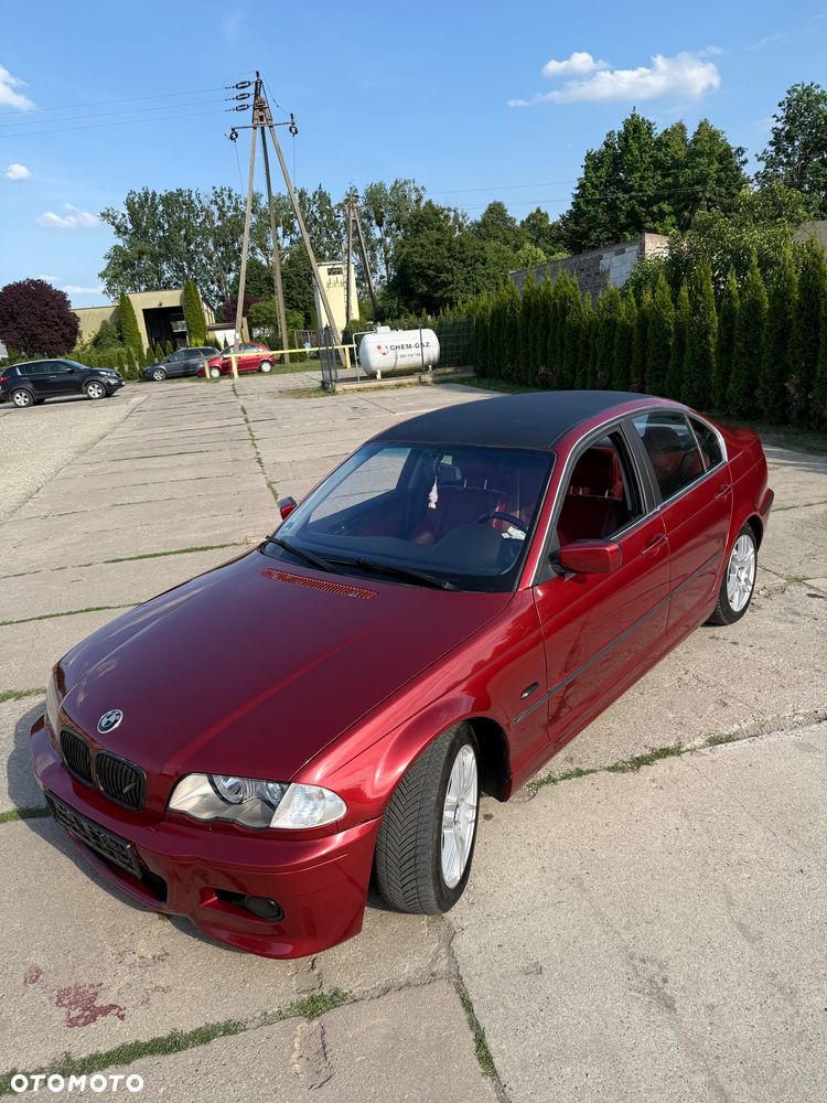 BMW Seria 3 323i - 10