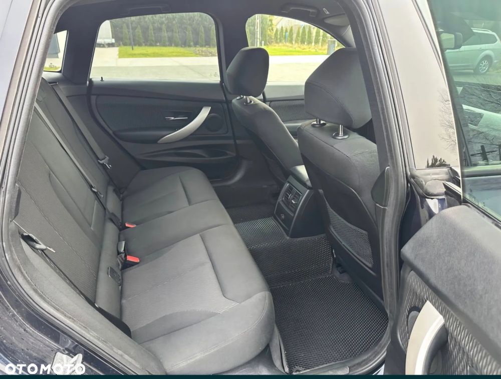 BMW Seria 3 330i GPF Luxury Line - 21