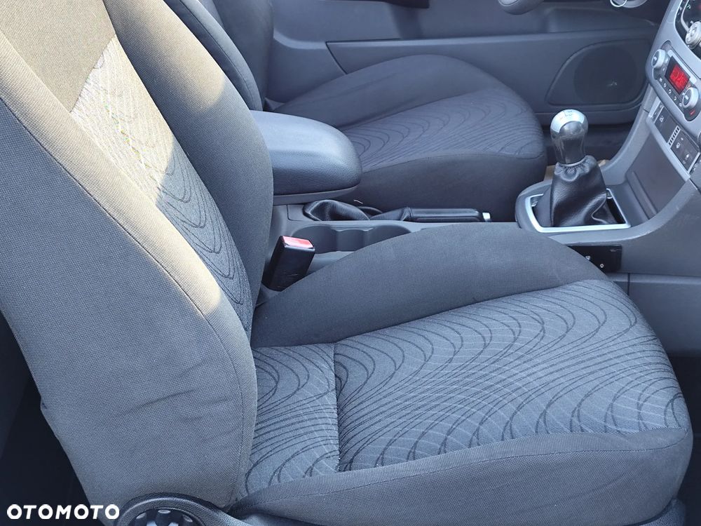 Ford Focus - 26