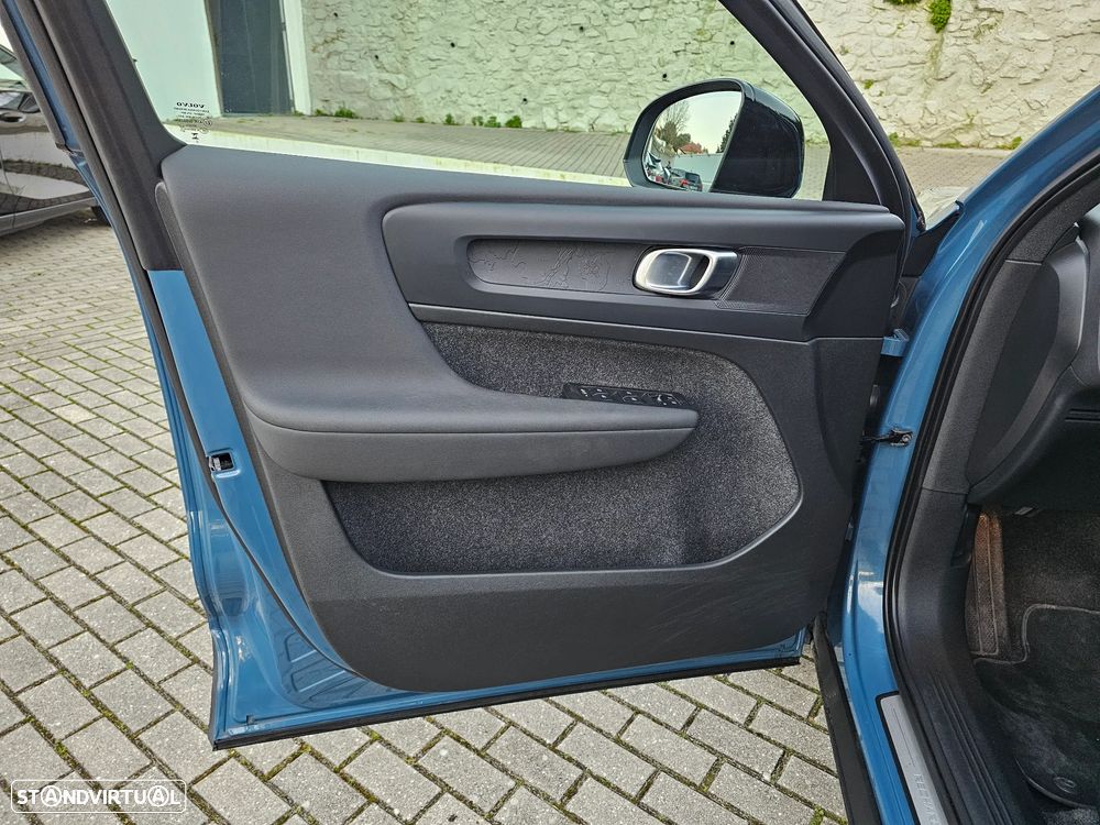 Volvo C40 Recharge Single Motor Plus - 6