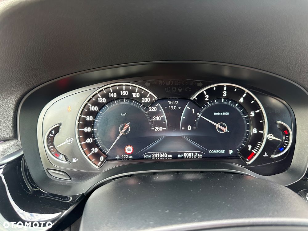 BMW Seria 5 540i xDrive M Sport sport - 26