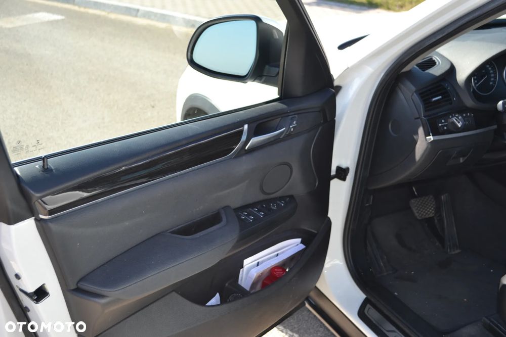 BMW X3 xDrive28i xLine - 14