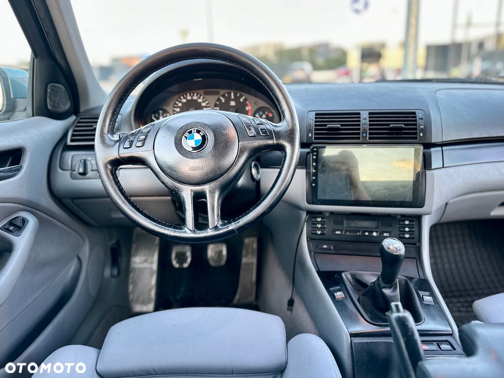 BMW Seria 3 320d Edition Sport - 8