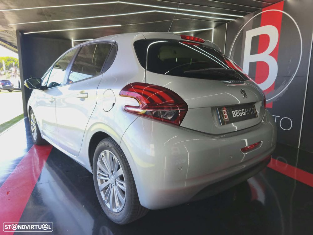 Peugeot 208 1.6 BlueHDi Style - 5