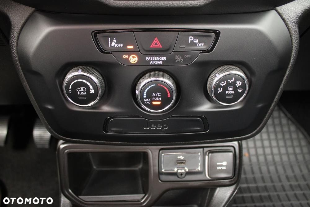 Jeep Renegade - 20