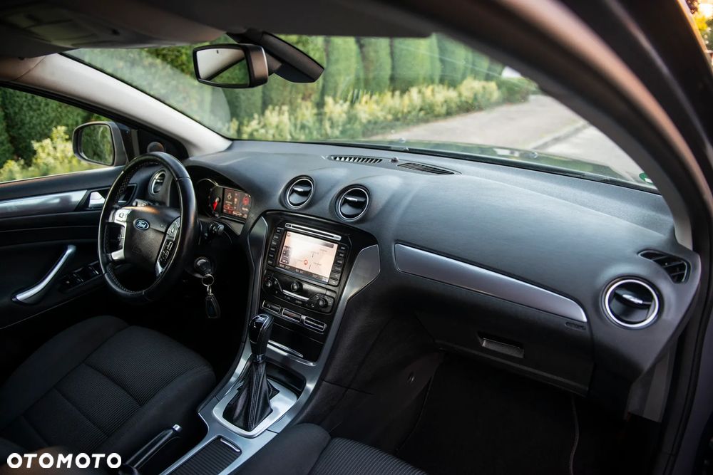 Ford Mondeo 2.0 TDCi Business Edition - 37