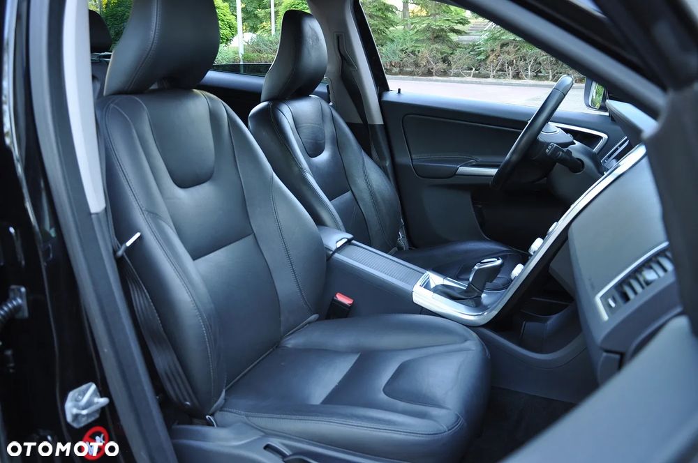 Volvo XC 60 D4 Geartronic Summum - 21