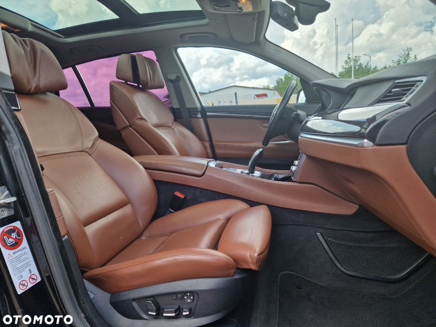 BMW 5GT - 23