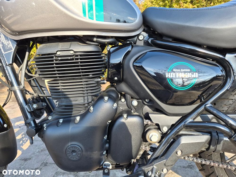 Royal Enfield HNTR - 3