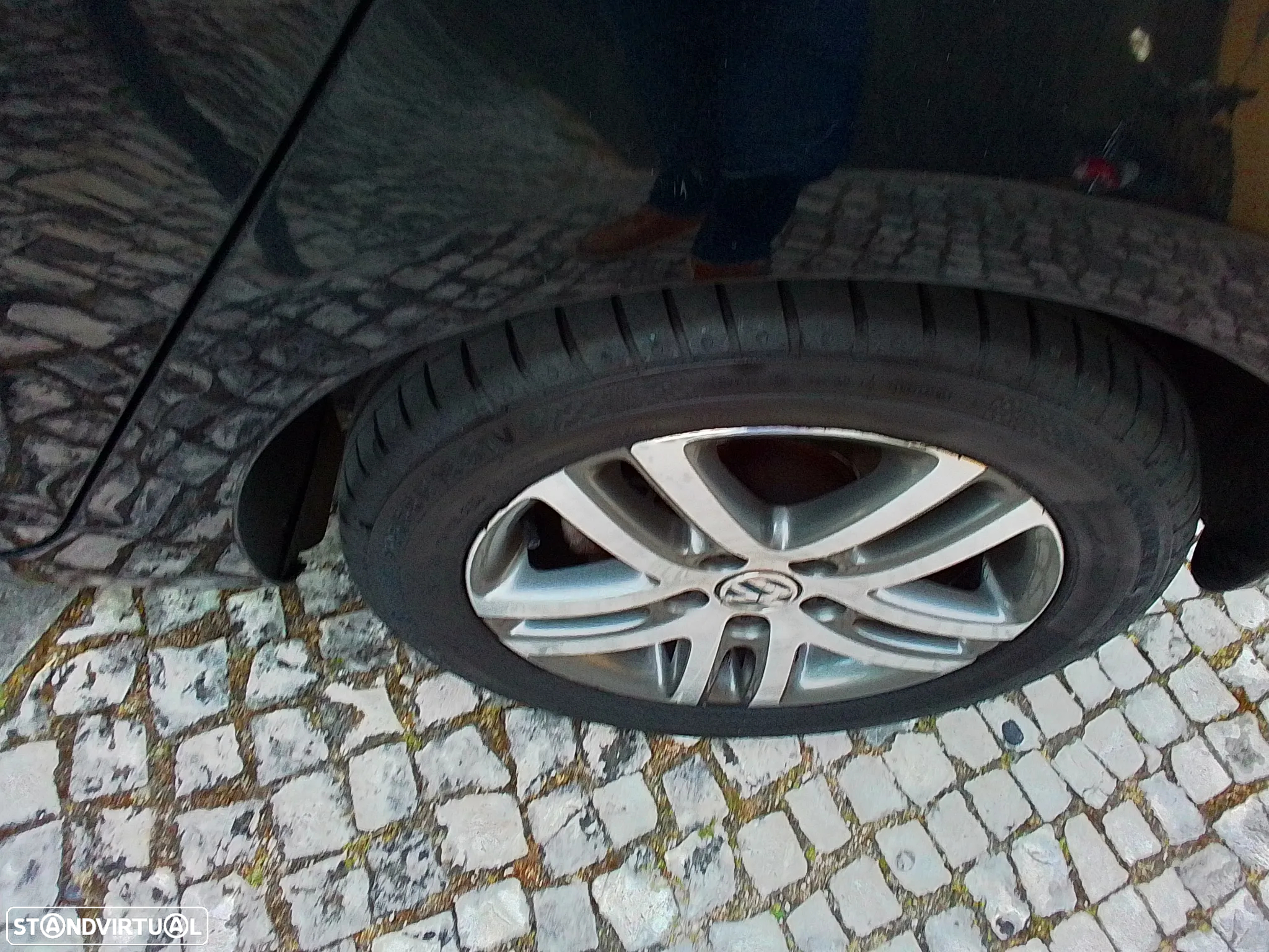 VW Golf 2.0 TDi Confortline - 14
