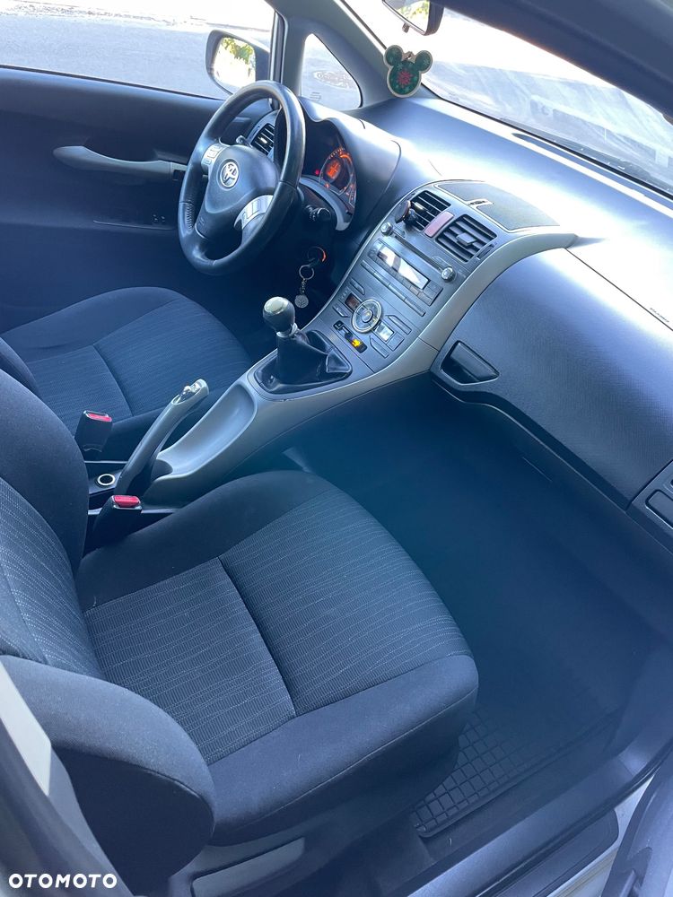 Toyota Auris 2.0 D-4D Premium - 8