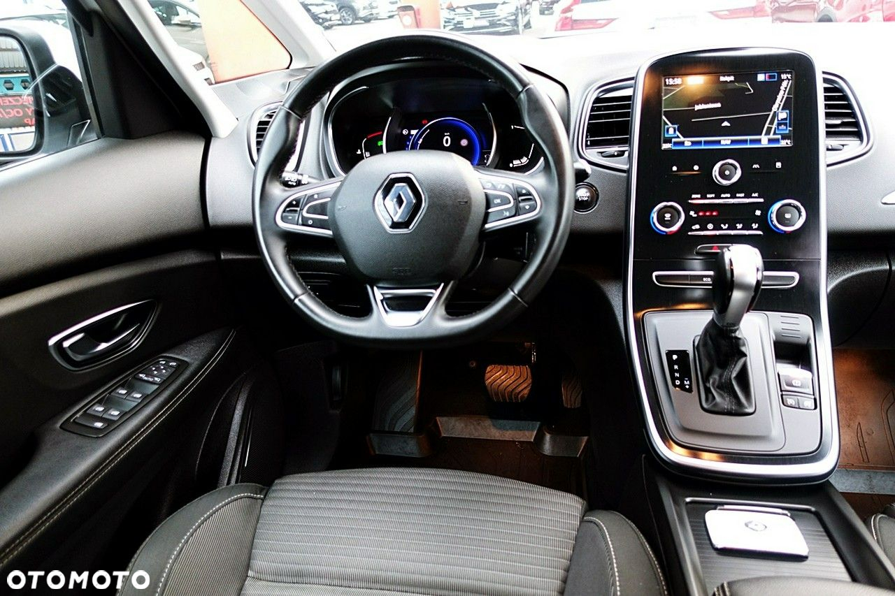 Renault Grand Scenic - 15