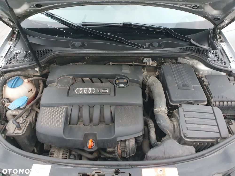 Audi A3 Sportback 1.6 Ambition - 14