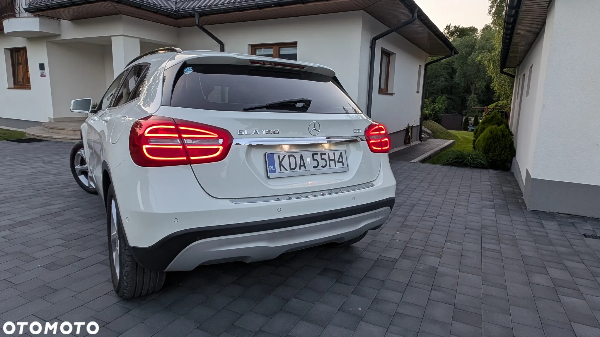 Mercedes-Benz GLA 180 (CDI) d - 11