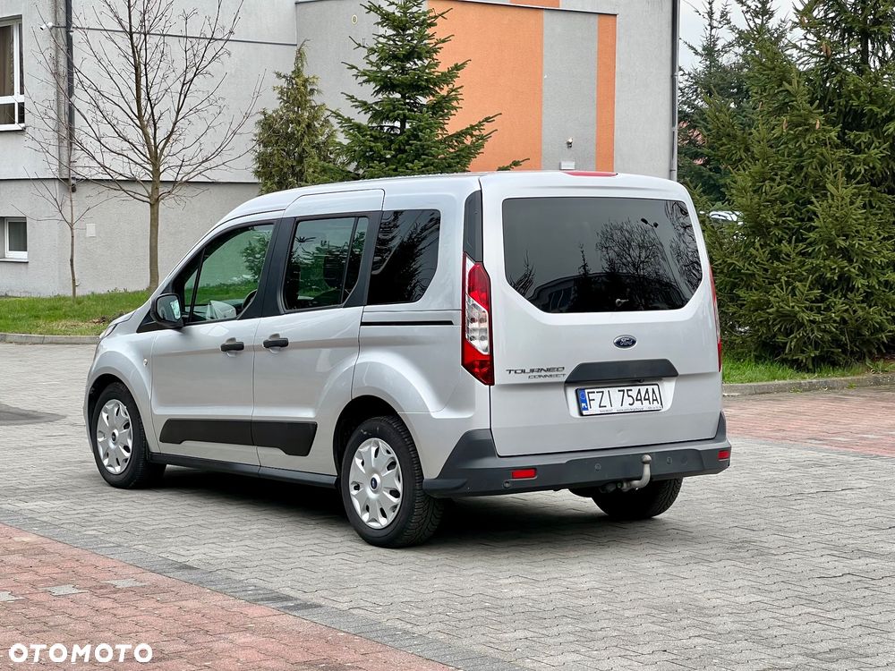 Ford Tourneo Connect 1.5 TDCi Start-Stop Titanium - 4