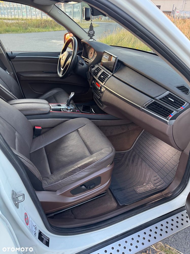 BMW X5 xDrive30d - 14