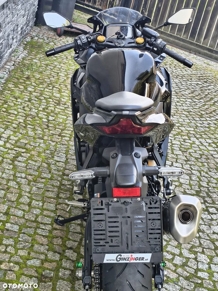 Kawasaki ZX - 8