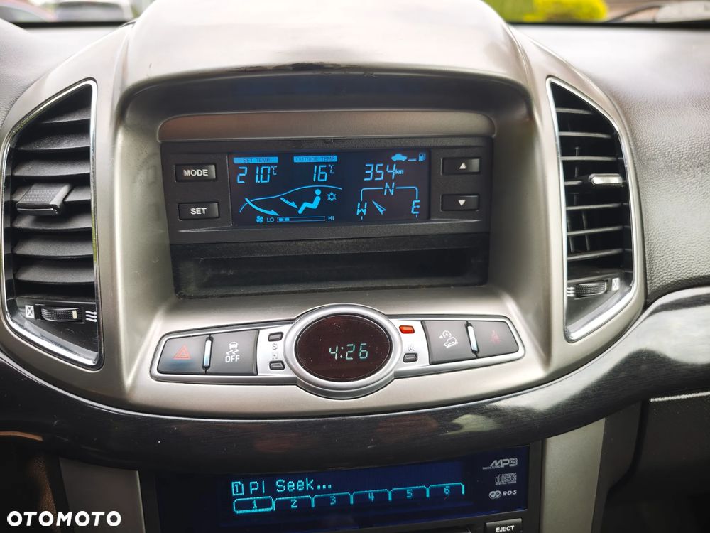 Chevrolet Captiva 2.2 2WD LT+ - 21