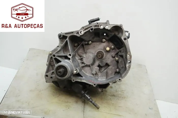 Caixa de velocidades manual Renault Clio 2 II 1.2i REF: JB1513