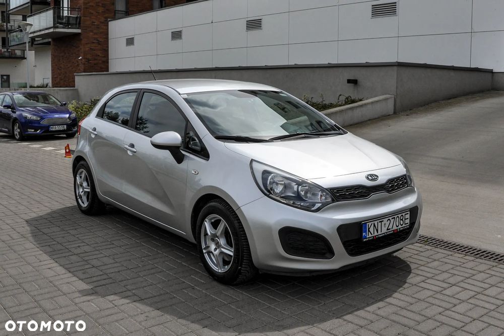 Kia Rio - 6