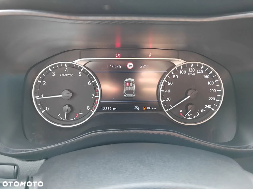Nissan Juke 1.0 DIG-T Acenta - 11