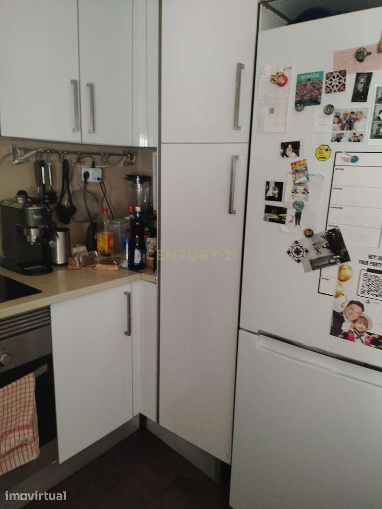 Apartamento Renovado T2 em Lisboa Chiado - Grande imagem: 2/17