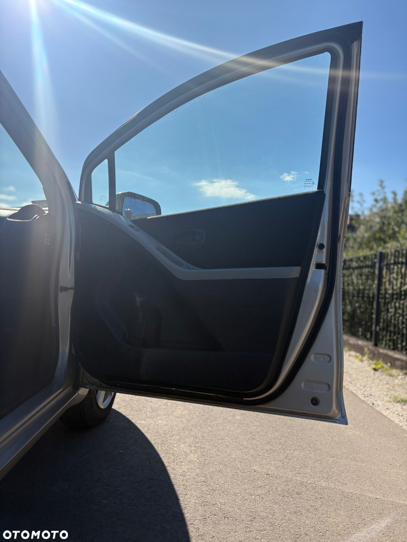 Toyota Yaris - 16