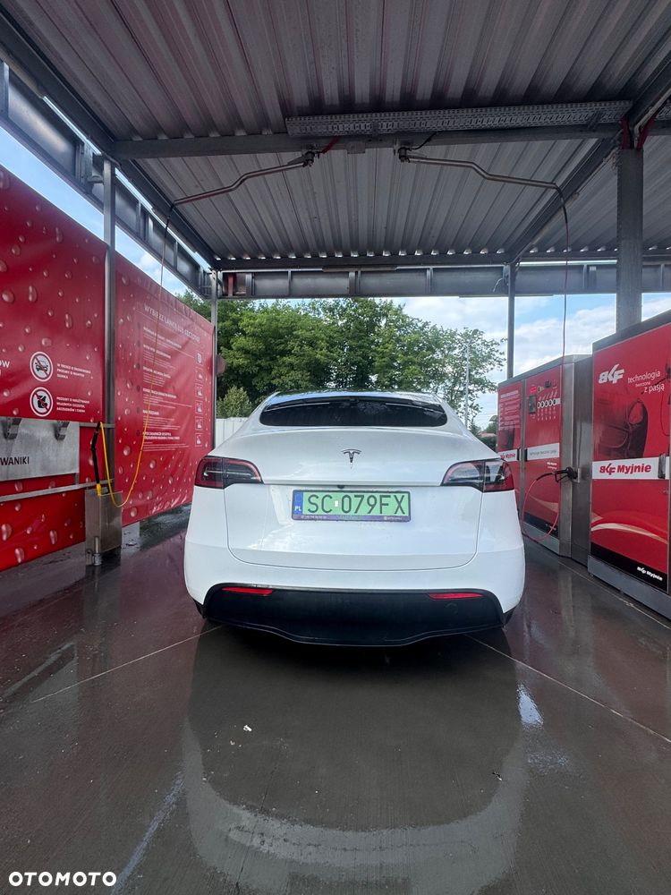Tesla Model Y 62.5 Standard RWD - 3