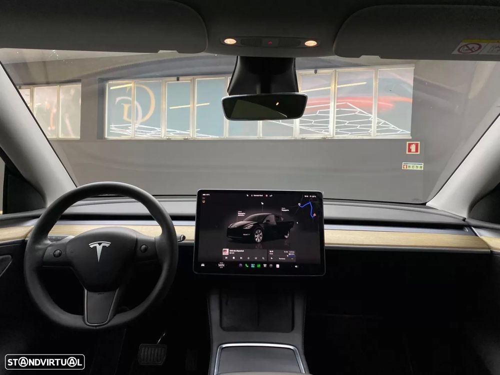 Tesla Model Y Long Range RWD - 14