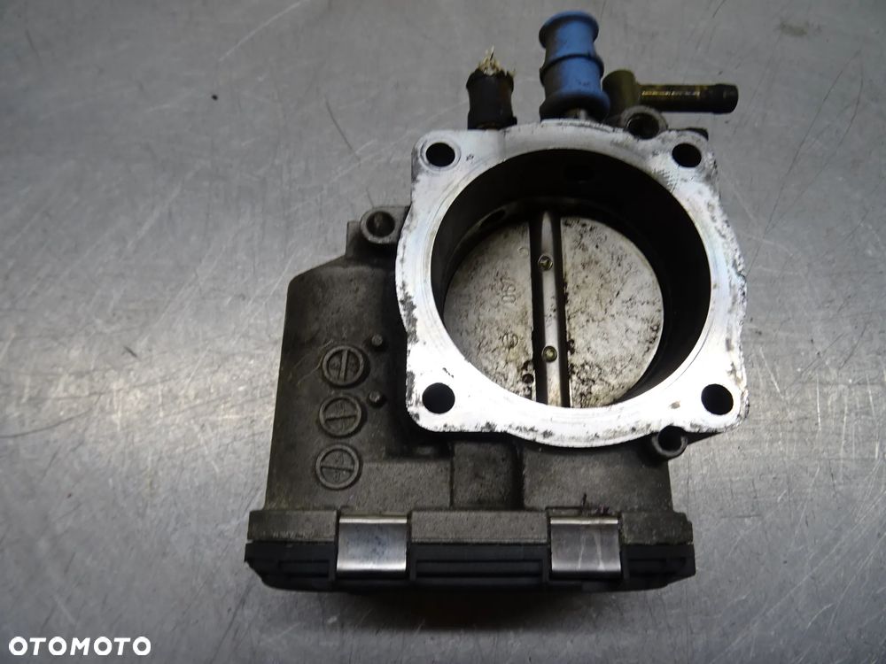 SUPERB / A6 C5 / PASSAT B5 PRZEPUSTNICA 078133062B - 9