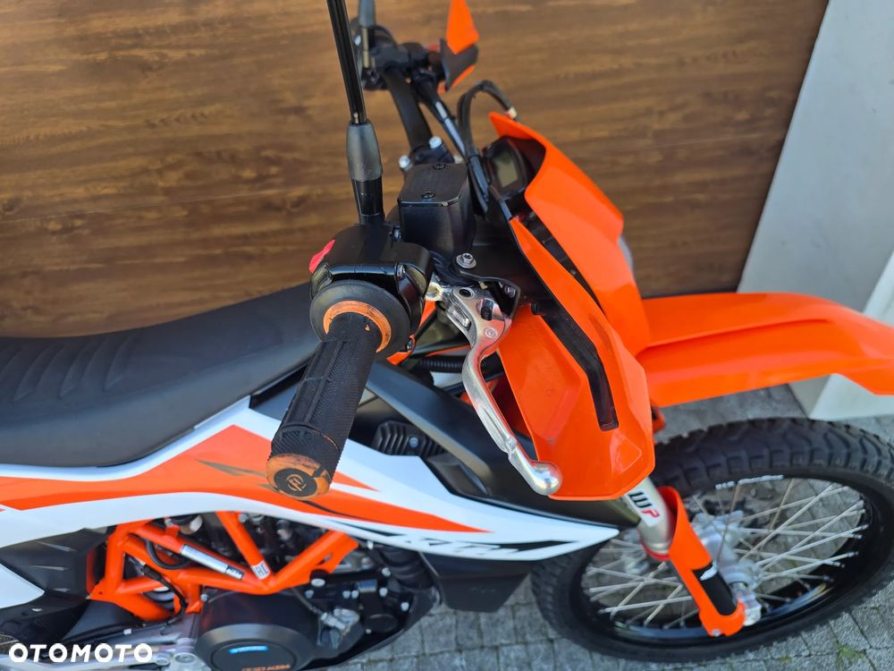 KTM Enduro 690 - 5
