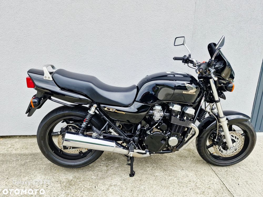 Honda CB - 30